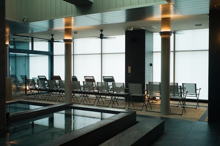 浴室ラウンジ / Refresh lounge